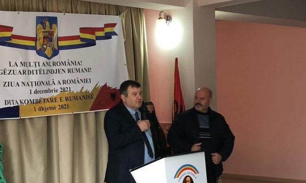 Ziua Națională a României, sărbătorită de aromânii din Selenița, Albania